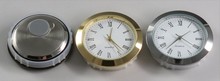H185×W130×D40mm
時計をアップグレードしました。ご注文の際、自由記入欄にて金か銀をご指定下さい。